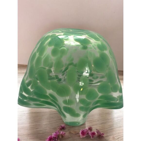 Green Clear Ruffled Confetti Glass Bowl Table Decor Vase - Picture 4 of 5